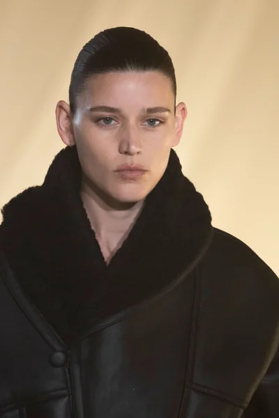 Look 47